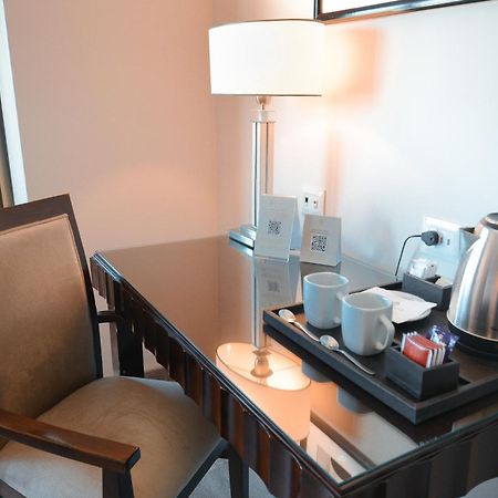 فندق ديبلوماتيك ميندوزا المظهر الخارجي الصورة A tea tray in a hotel room