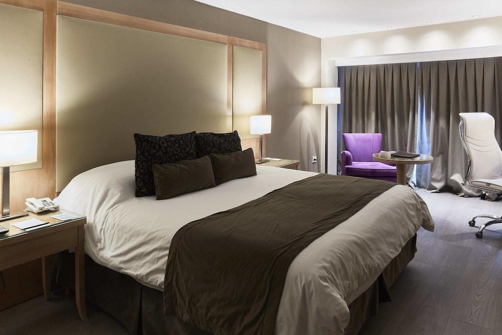فندق ديبلوماتيك ميندوزا المظهر الخارجي الصورة A bedroom at the hotel